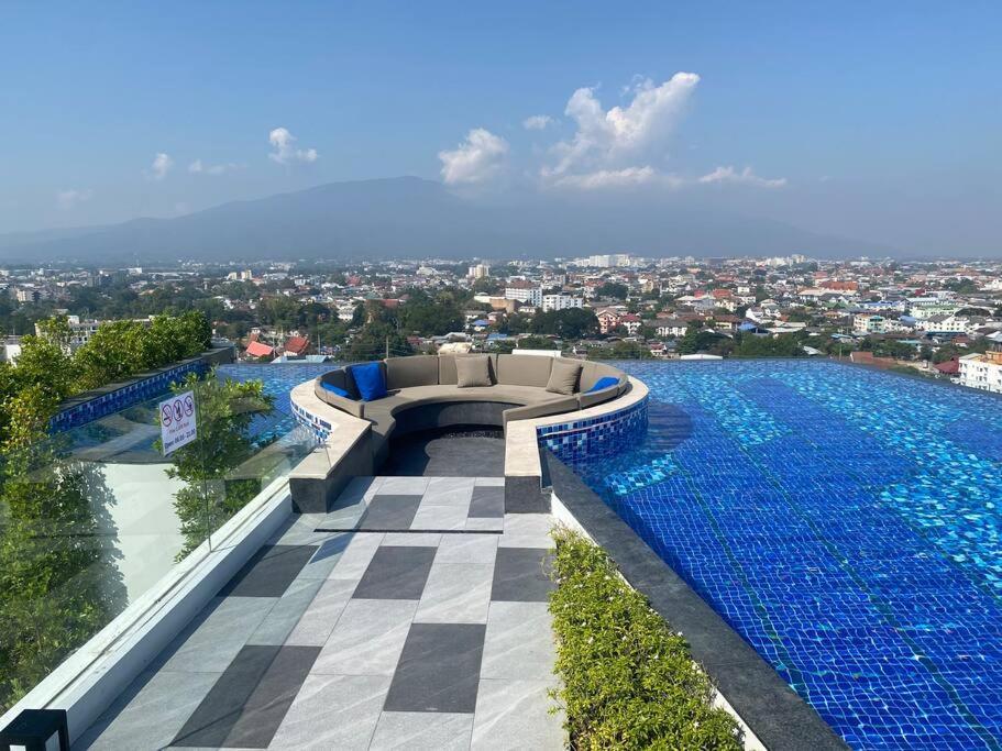 New & Cozy 2 Bedroom @ The Astra Sky River Chiang Mai Exterior photo